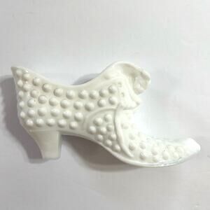 Vintage Fenton Victorian Hobnail White Milk Glass Shoe Slipper Boot Cat Kitten